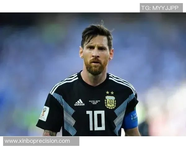 足球巨星九宫格精美壁纸集合展现经典瞬间与辉煌时刻